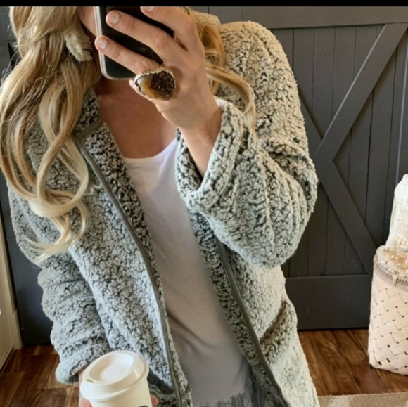 Faux Fur Hooded Sweater Jacket - Picture 10 of 10